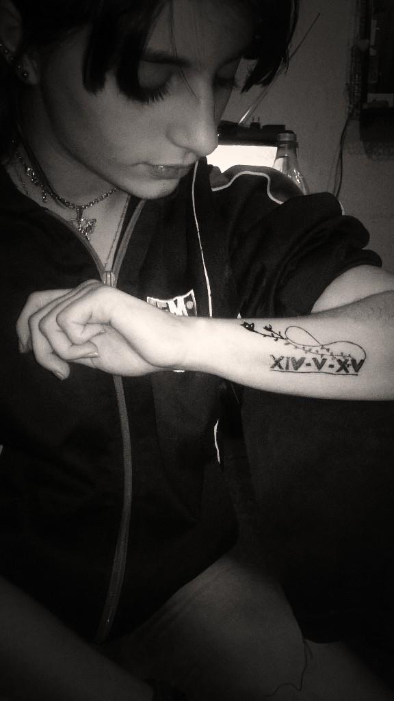 sashaxludmila's tweet photo. #tattoo3 #new #FerPro #camihsa👌 http://t.co/anoiIPLNaE