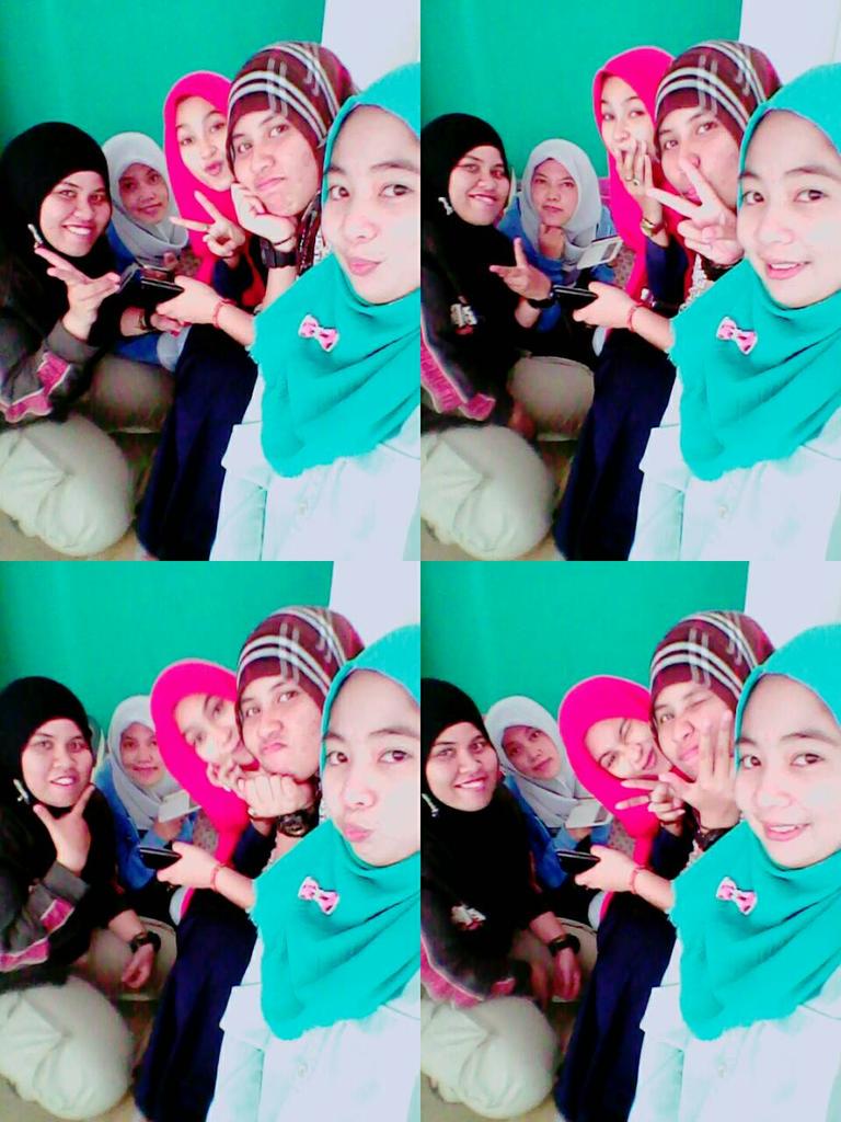 Ngmpul breng tman2 d'kmpus with <a href="/yulianimon/">Yuliani Ernawan</a>,<a href="/Mila_Jiyong/">@Dewi_Normilawati</a>,<a href="/mila_mimil1992/">mila_mimil</a> ,<a href="/halimah/">Halimah Susanti</a>...