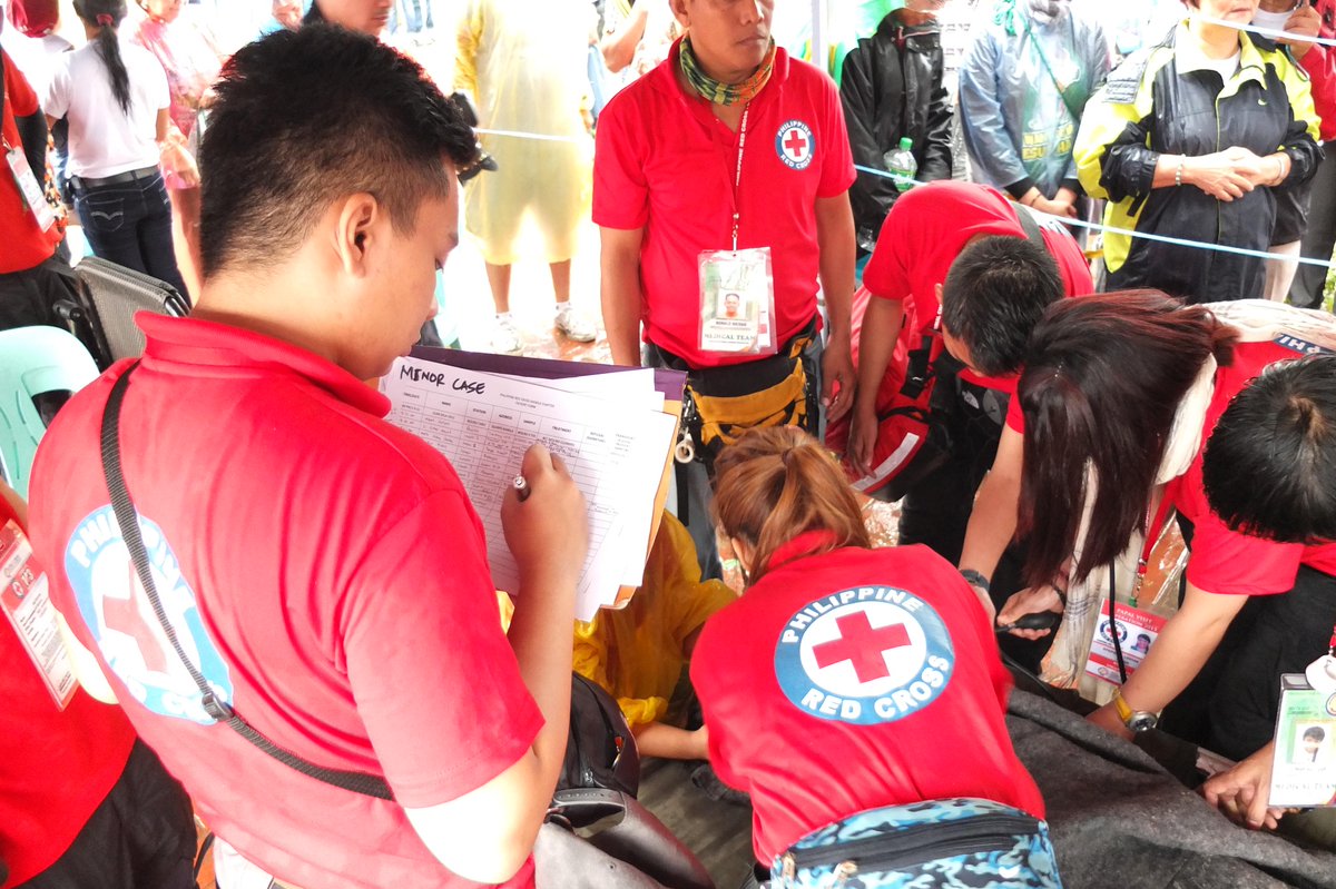 philredcross's tweet image. Let's continue our good work honestly even when nobody appreciates us.

Good morning #EverydayHeroes! #RedCross143