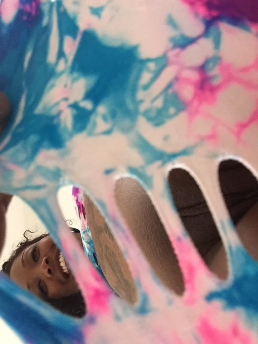 Pussy Peek a boo 😘😉💘💘💘💕 http://t.co/7YgN5AA12l<a href="/tag/lingerie"class="tags"><span>#lingerie</span></a><a href="/tag/vday"class="tags"><span>#vday</span></a><a href="/tag/buttplugs"class="tags"><span>#buttplugs</span></a>