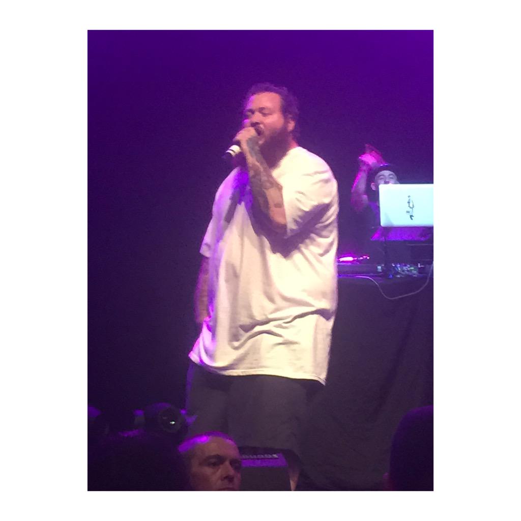RashulG's tweet photo. @ActionBronson absolutely killed it. Love of my life 😍😍 #glasgow #mrwonderful #actionbronson http://t.co/POteT0AzrA