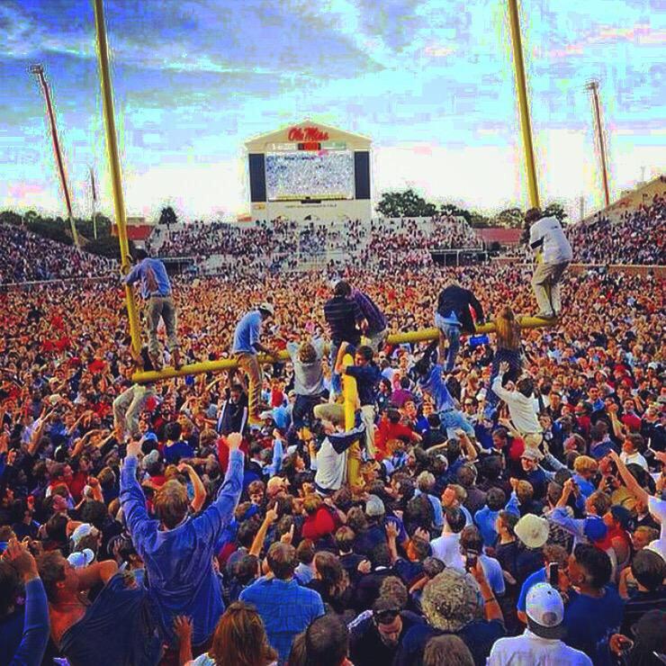 jeanlarrouxiv's tweet image. #BamaHateWeek 28-24 Rebels, you heard it here first. #HottyToddy #GetMeToSaturday