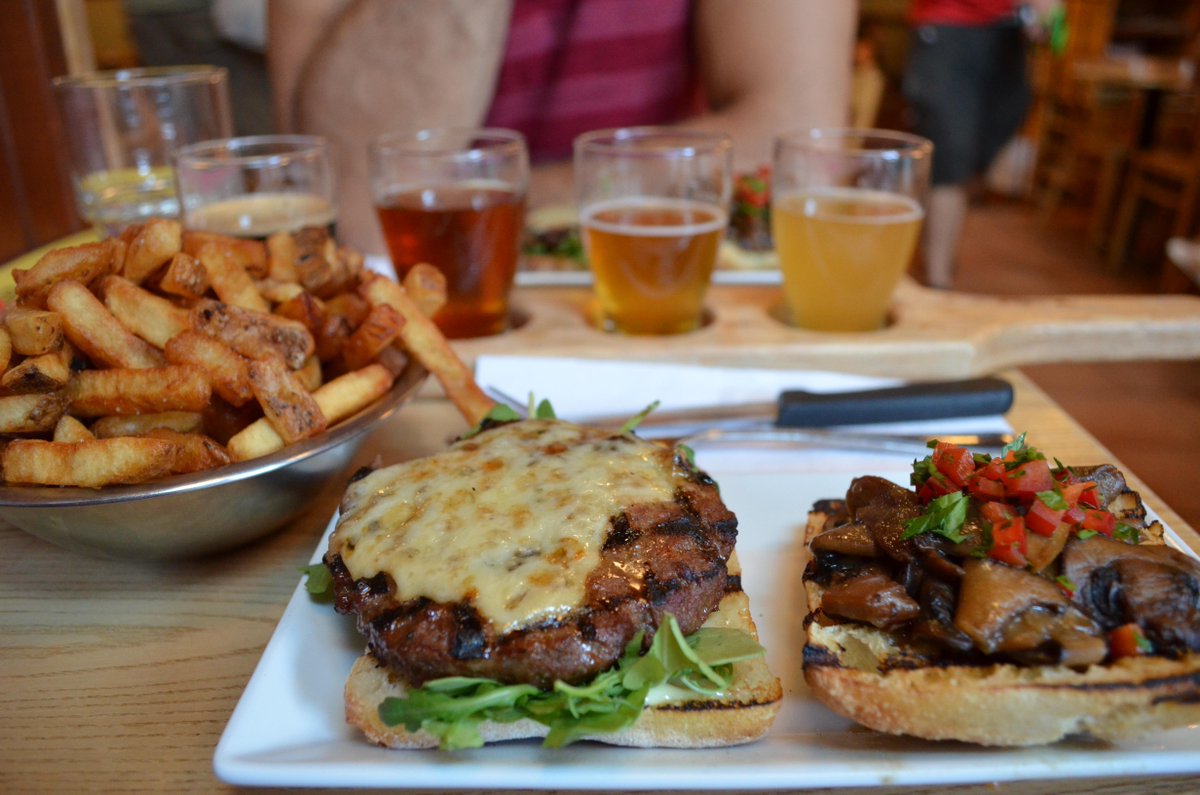 #foodporn Closed off Montreal's #leburgerweek with L'amère à boire's "Burger aux saveurs de sous-bois."