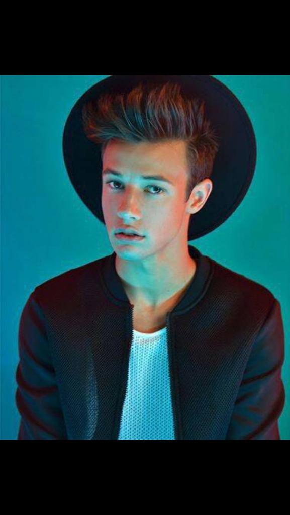 HAPPY 21st BIRTHDAY CAMERON DALLAS!    