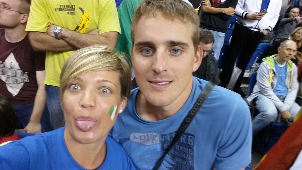 PaolaPollygina's tweet photo. #europeitipo #daiiiii #onfire #SiamoQuesti #italbasket #EuroBasket2015 #SkyEuroBasket l'emozione non ha voce #cicredo http://t.co/CfiUyK7JOP