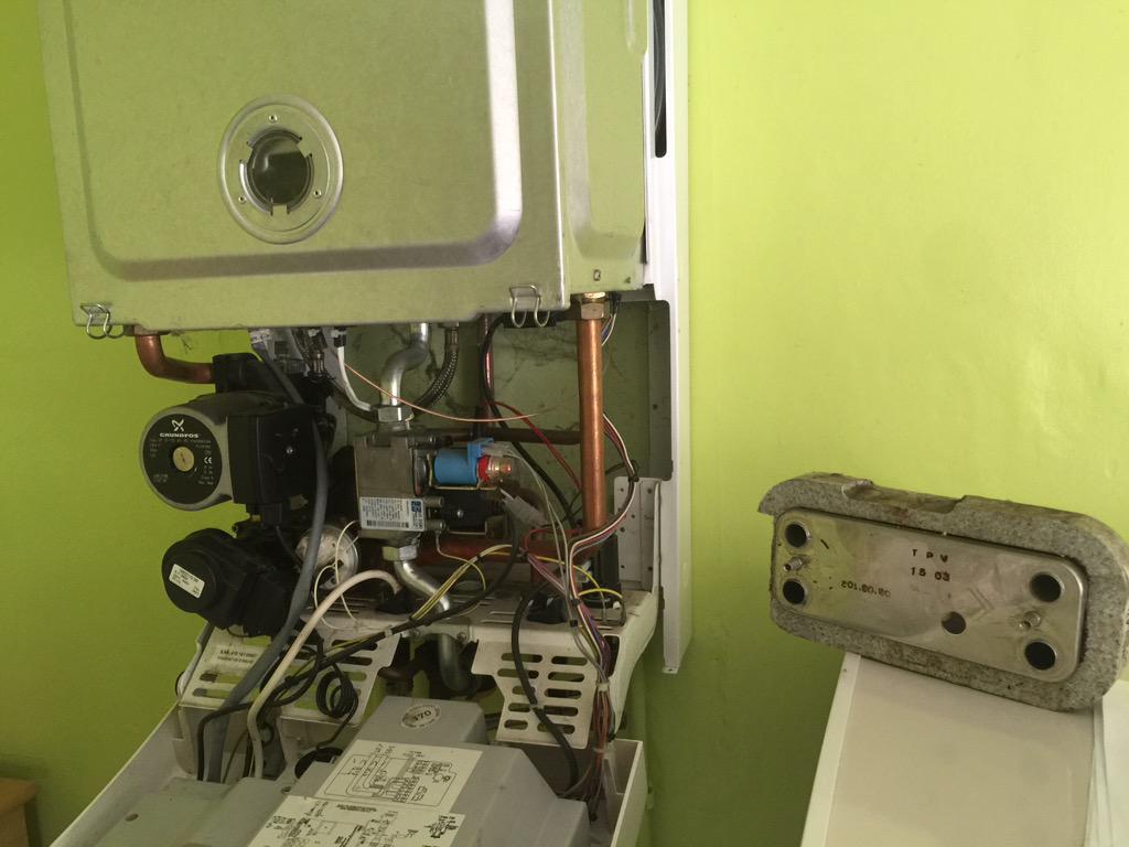 RustYallop's tweet image. replacing a plate heat exchanger on a #vokera linea 726