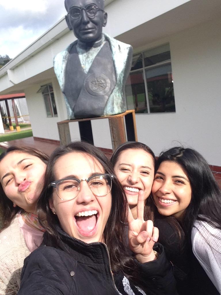 JulianascUR's tweet photo. #URCátedra #G25 @lau_cgm http://t.co/yX9R7BQT5j