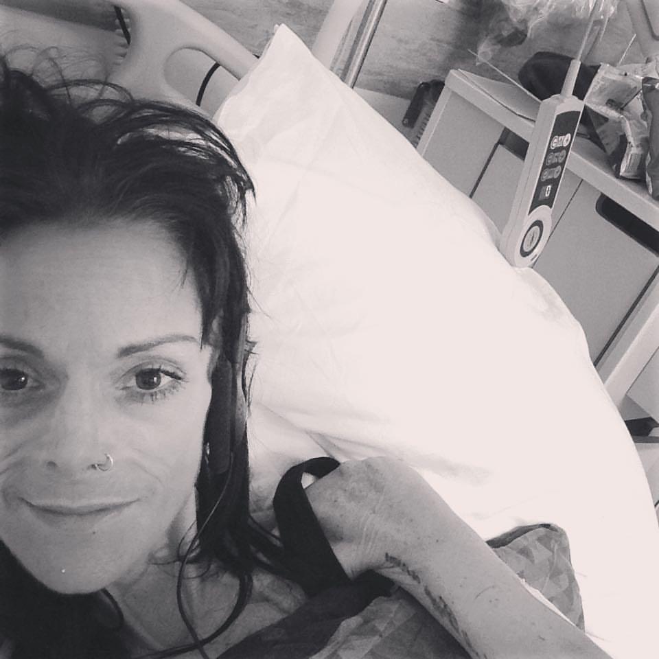 missamyleigh's tweet photo. @pink Please send @mikeet strength she's in hospital away frm her GF &amp; kid Battling Crohn's @PinkFans_ @oddy_4_pink http://t.co/mv2xZshupX
