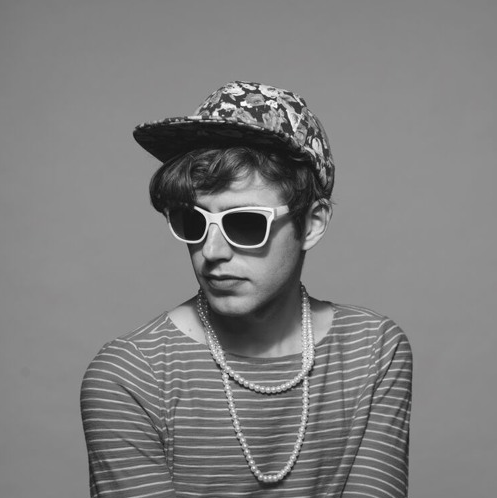 stereogum's tweet photo. Hear Ezra Furman cover the Replacements' 1984 classic, "Androgynous" http://t.co/b5fB9f0zBf http://t.co/nijpa4cs7M