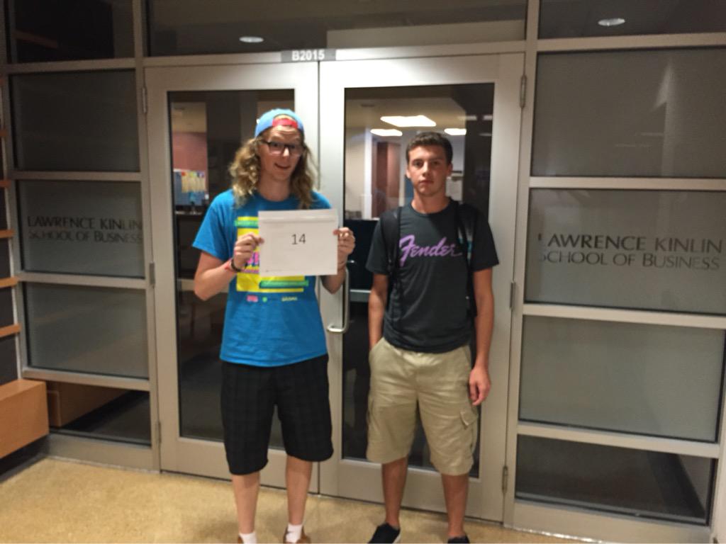 JLuisG12's tweet photo. #DegreeTeam14#KinlinDegrees15#Fanshawe http://t.co/KQRr2nrDhs