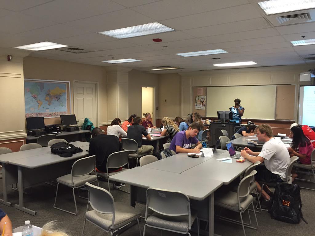 jRoss2010's tweet photo. Favorite Amendment of the Day?? #bellwork #okstatess http://t.co/zN8WcEnh0v