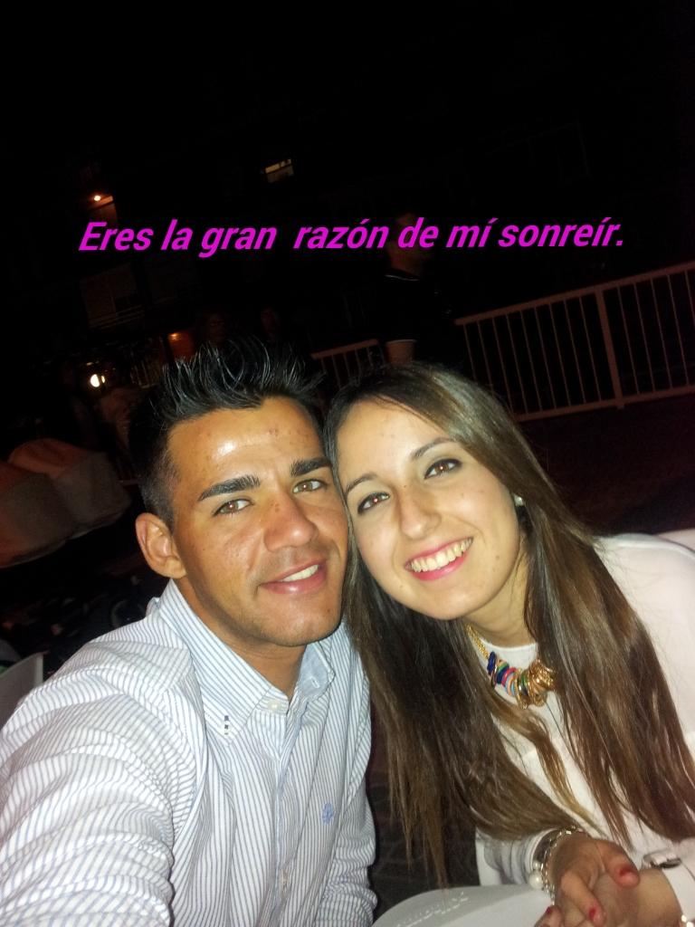 AlexRL01's tweet photo. " Se dice que a la tercera va la vencida, ya era hora de disfrutar un verano. Pero lo mejor es cumplir este sueño" http://t.co/tZP1yDNefF