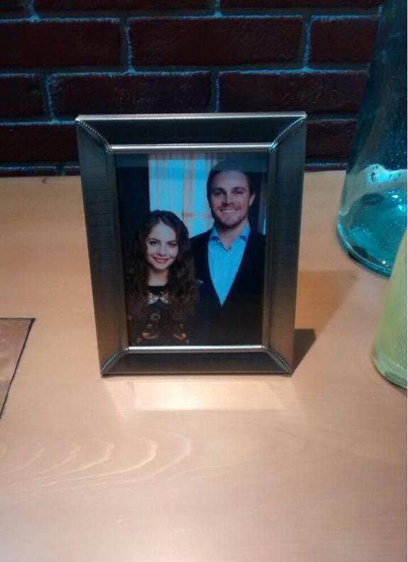 Pictures of Oliver/Felicity and Oliver/Thea at Thea's loft, where probably #Olicity will be staying #Arrow