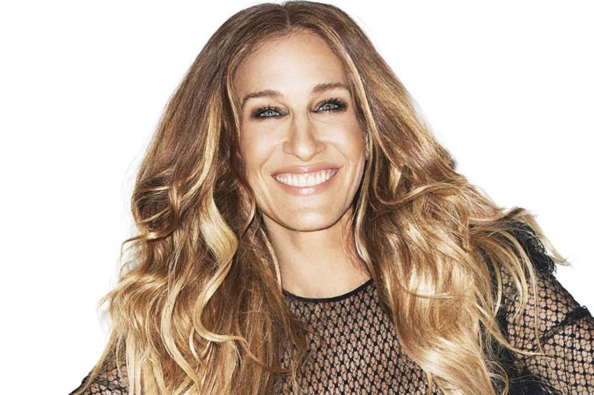 MAKERSwomen's tweet photo. We could all learn a thing or two from @SJP about red carpet style: http://t.co/6xgZrTcs0W http://t.co/x6PkrgUm1f
