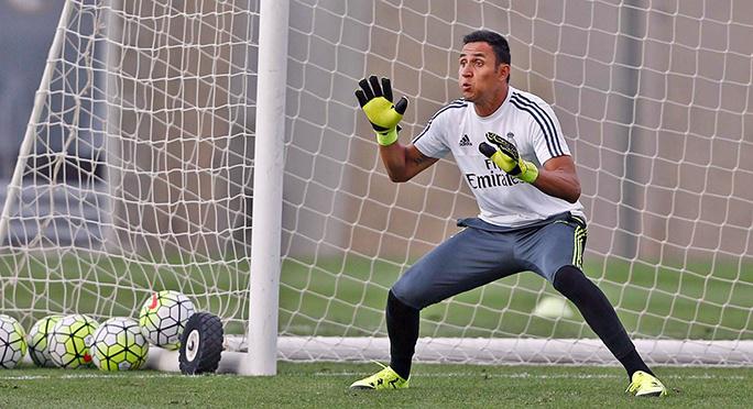 Keylor Navas lucirá pupos y guantes Adidas. | F. Macias | Scoopnest