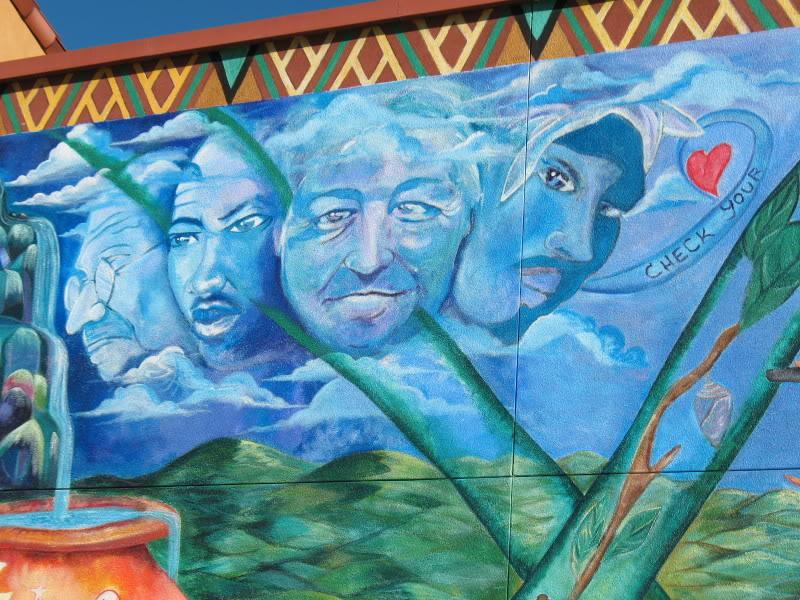 kankreate's tweet photo. #jelly #homage #henrimatisse #thirdeyesun #davidmintim #glassfusion #mural mexicanheritageplaza #Sfyay http://t.co/ToNPmewno8