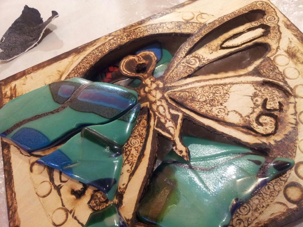 kankreate's tweet photo. #jelly #homage #henrimatisse #thirdeyesun #davidmintim #glassfusion #mural mexicanheritageplaza #Sfyay http://t.co/ToNPmewno8