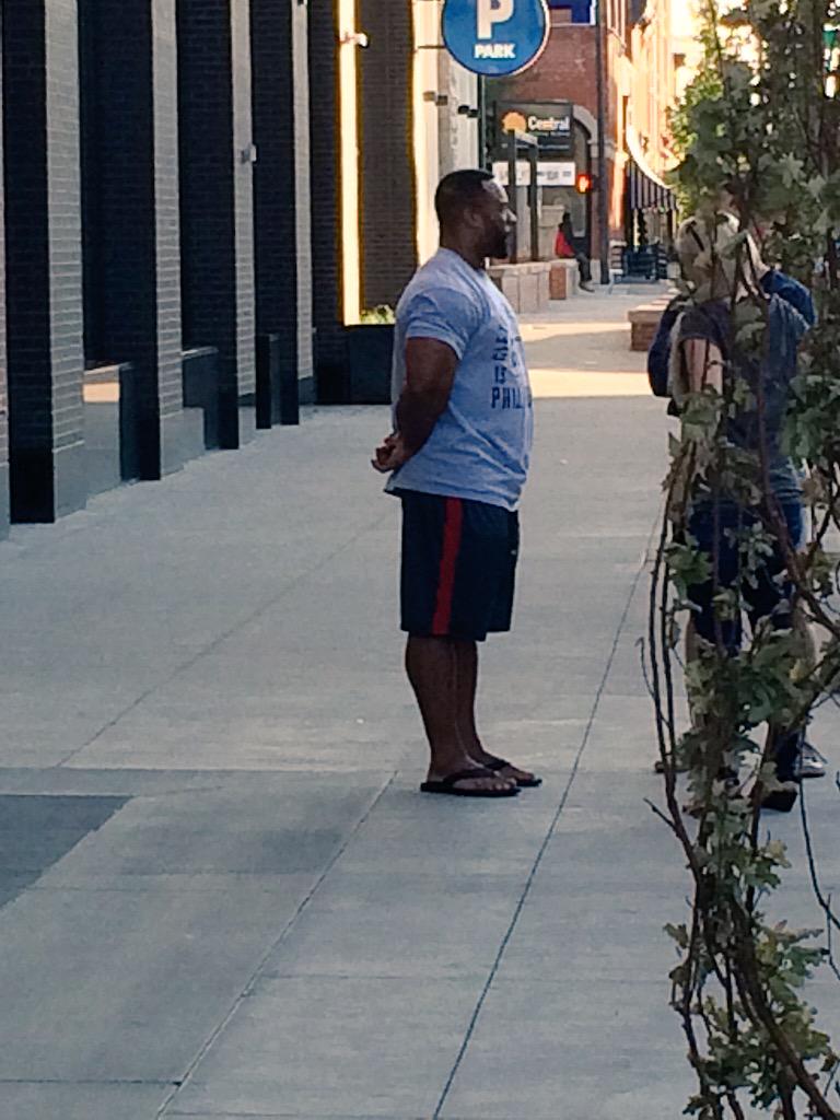 CObAF9MUwAE4I0S.jpg:large