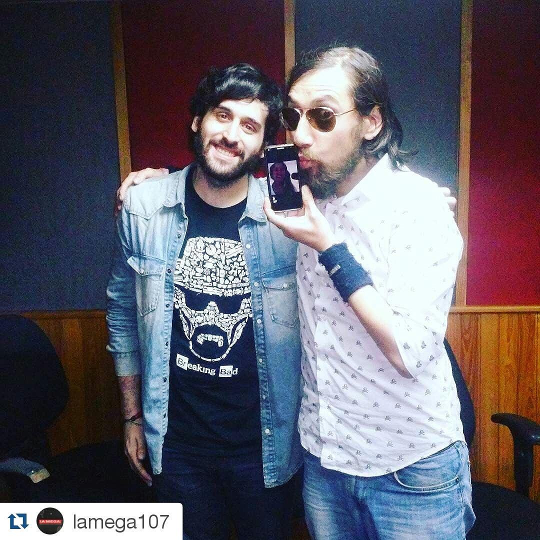De #InvitadosC3L2, <a href="/LosPolaroid/">Los Polaroid</a> con su #LanzamientoMega "Se Acabó", el cual estará en descarga gratis en <a href="/LaMega107/">La Mega 107.3 FM</a>