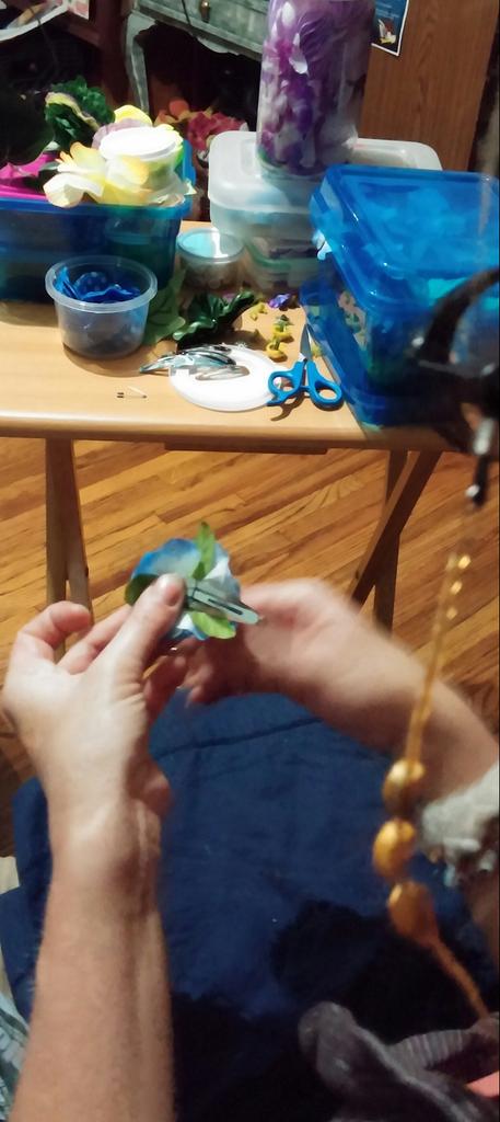 ShellofAllTrade's tweet image. Working on a special order :-) Just message us what you want for a completely individual piece!