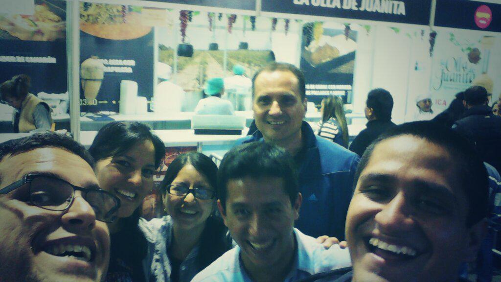 jmoralespsml's tweet photo. @Dukem_ok @Erickamvm @Micahi1 @MorenoCrystian #hogaresenmistura en la Olla de Juanitaa espectacular..... http://t.co/C3xwGCnLNn