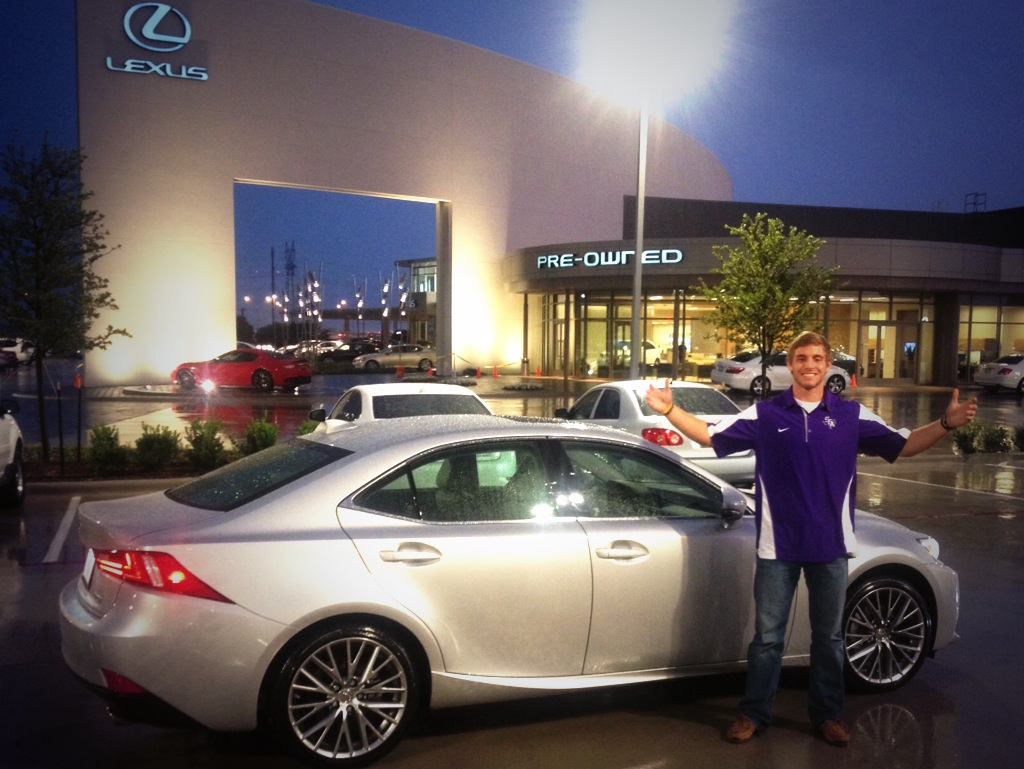 doublelnla's tweet photo. Let your drive for success lead to driving your dream vehicle! Contact me to learn more: http://t.co/MDeMjYQTv4 http://t.co/k0L4UlutWW