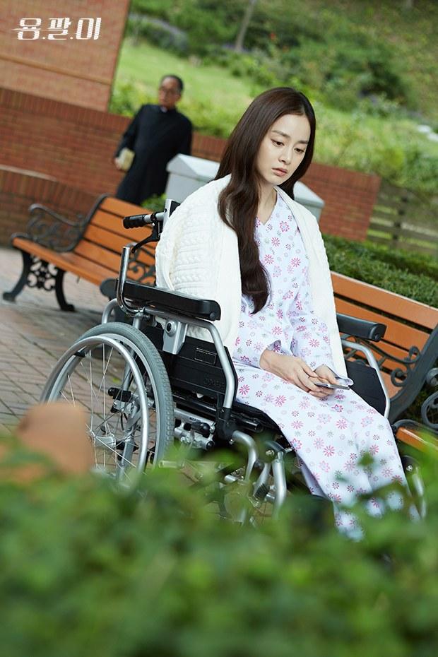 KS_Review's tweet photo. [BTS] #Yongpal #김태희 #KimTaeHee #คิมแตฮี ♥ ถ้าป่วยแล้วสวยขนาดนี้ .. ยอมค่ะ :) http://t.co/C35nfrUZc0