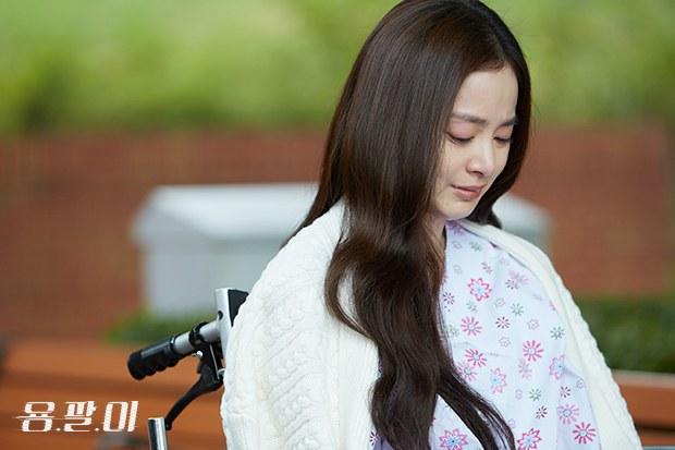 KS_Review's tweet photo. [BTS] #Yongpal #김태희 #KimTaeHee #คิมแตฮี ♥ ถ้าป่วยแล้วสวยขนาดนี้ .. ยอมค่ะ :) http://t.co/C35nfrUZc0