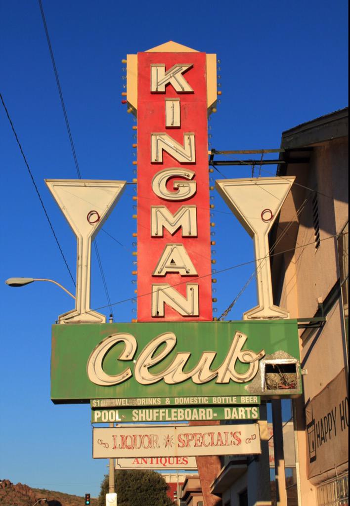 NeonAmerica's tweet photo. Kingman Club - Kingman, AZ http://t.co/V51lEPjlDs