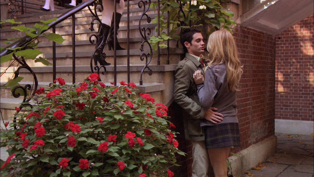 faveship's tweet photo. dan and serena - gossip girl http://t.co/1WtCTWBj6x