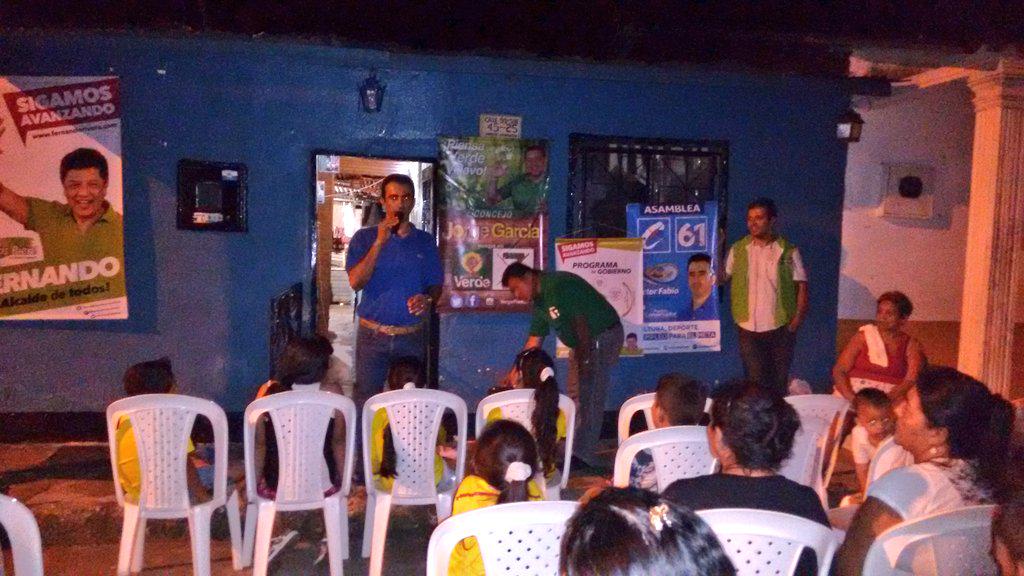 VelezMariachi's tweet photo. Seguimos creciendo en cultura y deporte en el barrio Porfía, gracias por el apoyo. #C61 #Asamblea http://t.co/BPcpmbdq3i
