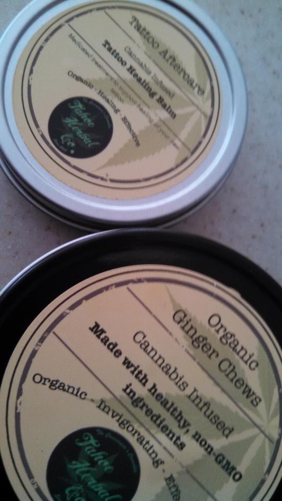 dissolvecancer's tweet photo. New line of edibles distributing for, hit me up if you like and yea http://t.co/mzf9OVlFNZ
http://t.co/DvExGcxNzU http://t.co/JVWBXHIC3e