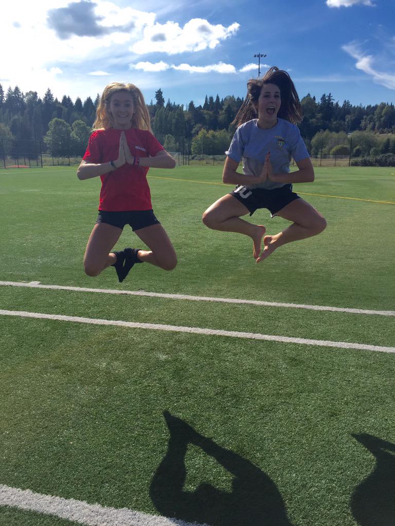 clairesirich's tweet photo. come & support cha girls
Marymoor 4:30 vs. cedar park β½οΈ
#bethereordie http://t.co/FFMzgMKPiy