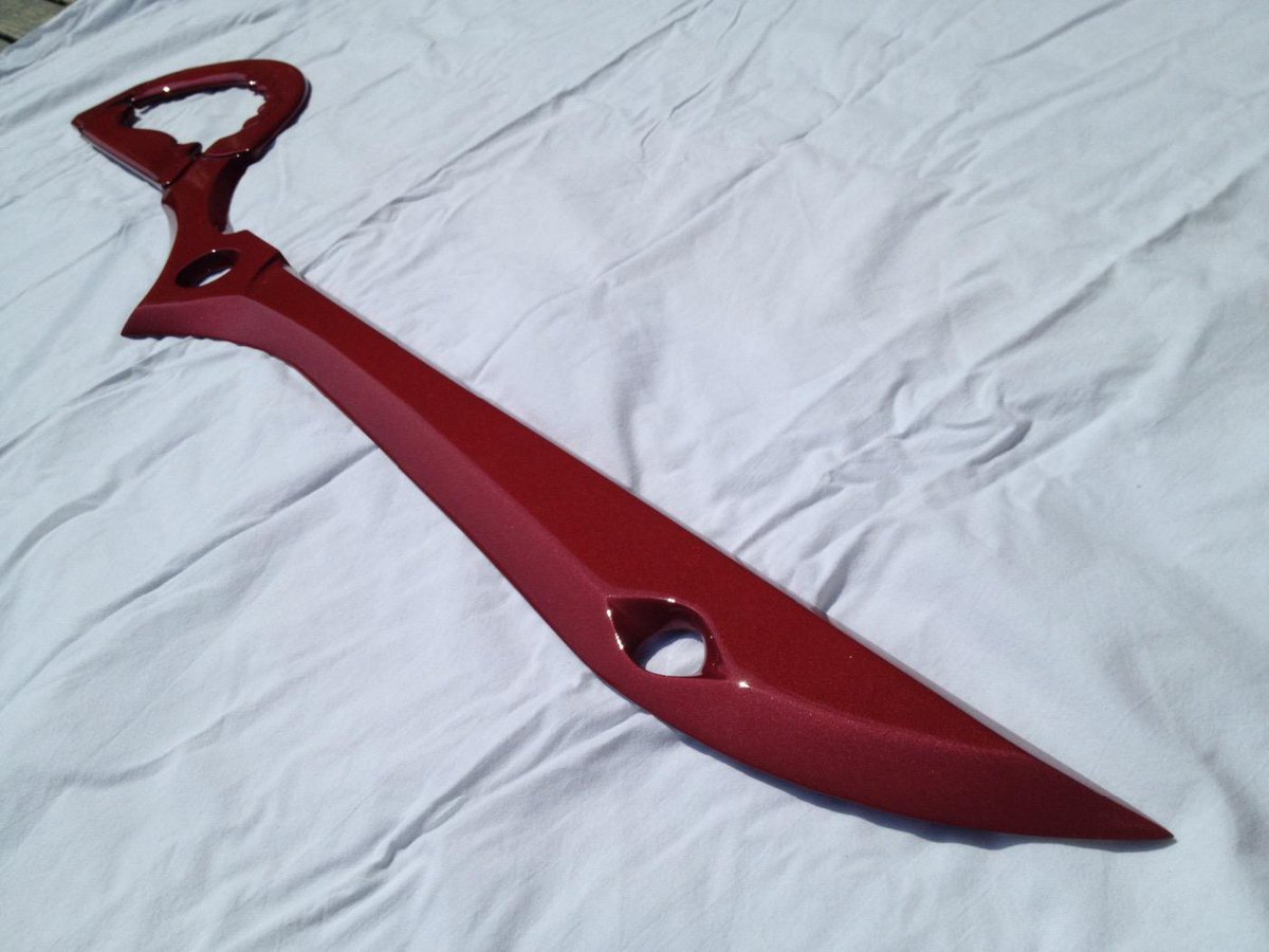 willrat321's tweet image. Just realizing I never put some of my props up here. So here's the Scissor blade from Kill la Kill!