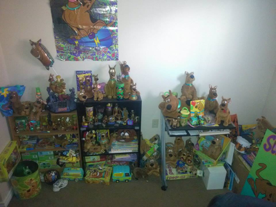 scoobycollector's tweet photo. My collection back in 2012. It has grown A LOT bigger in the past 3 years. #scoobydoo #scoobycollection http://t.co/iE1KuIN8yE