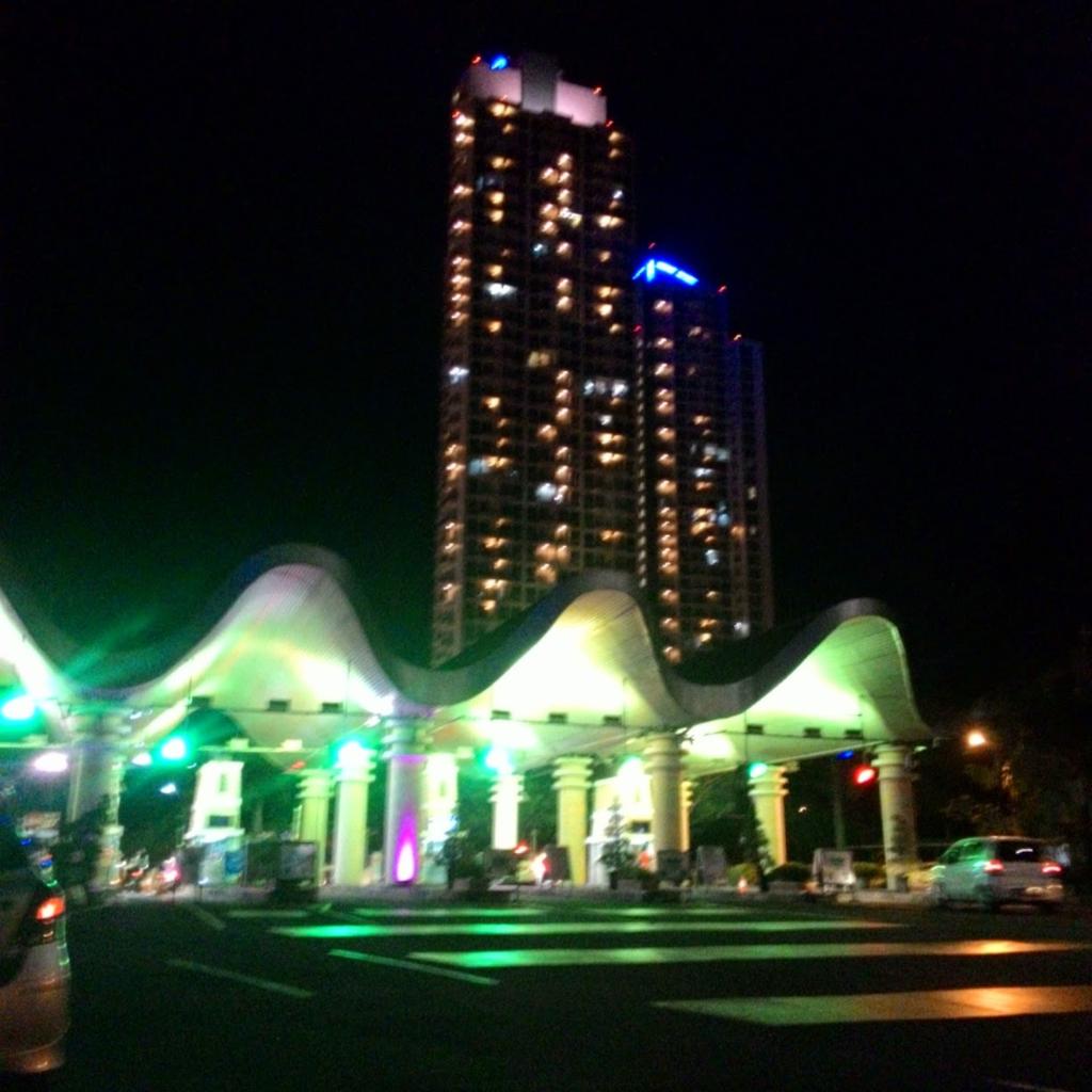 Andiblackpotan's tweet photo. Nongkrong dah.... http://t.co/f2UG0wq6ty