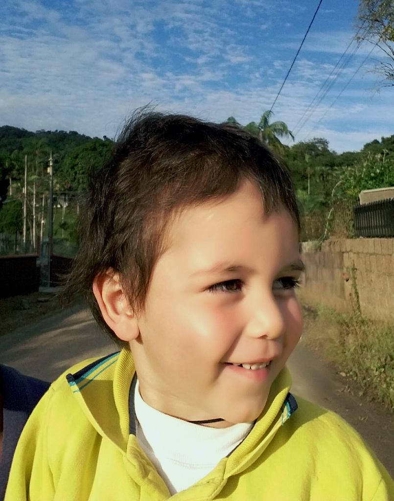 samufernandess's tweet photo. Meu filhão http://t.co/TPoYSmZbaN