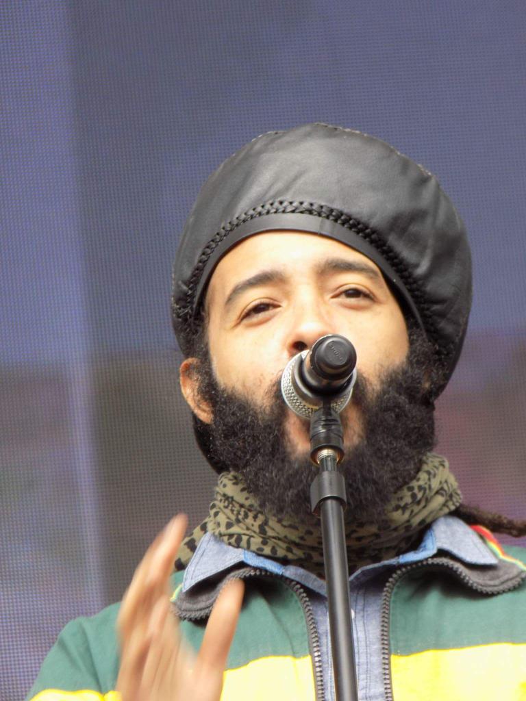alorenagconde's tweet photo. @Protoje #Jamming2015 😊👌💟 http://t.co/io0x1ieRpa