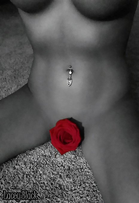 🌹 http://t.co/3wXRrCt8C8<a href="/tag/sideboob"class="tags"><span>#sideboob</span></a>