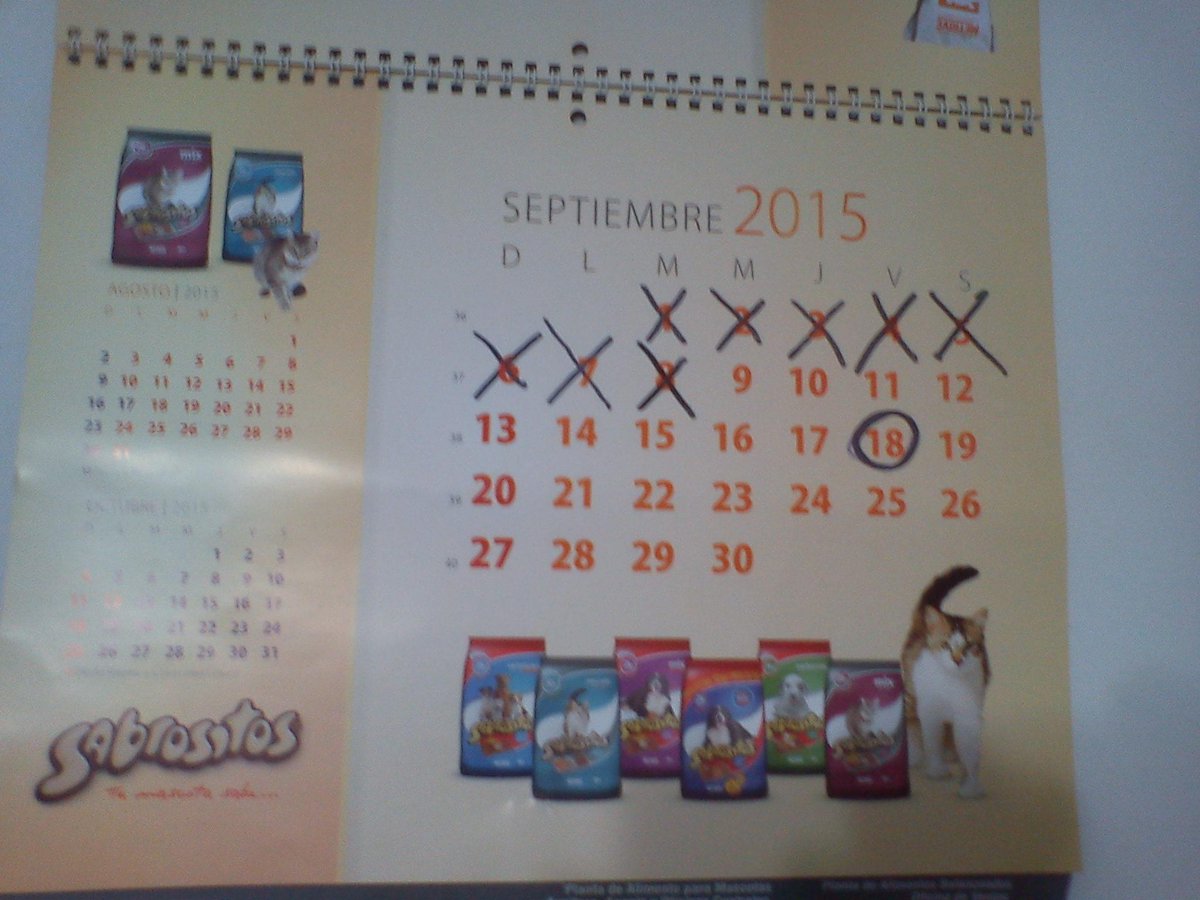 NicoLouise30's tweet photo. #Vacaciones #Amigos #Joda #DíaDelEstudiante #Sabrositos #Metrive #Calendario http://t.co/W0be9TKdJT