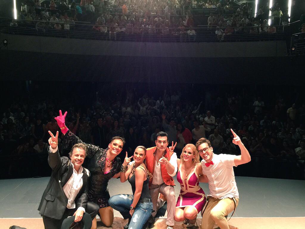 ¡Éxito Total! @JulianGil <a href="/PabloLyle/">Pablo Lyle</a> <a href="/davidzepeda1/">David Zepeda</a> <a href="/marianaseoane1/">mariana seoane</a>  <a href="/malillanymarin/">malillany marin</a> <a href="/ayalaalexis/">Alexis Ayala</a> #DivorciémonosMiAmor