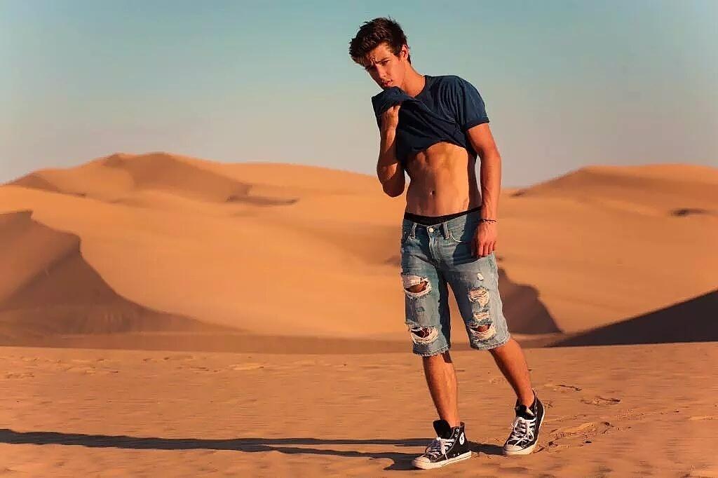 Happy Birthday Cameron Dallas.              