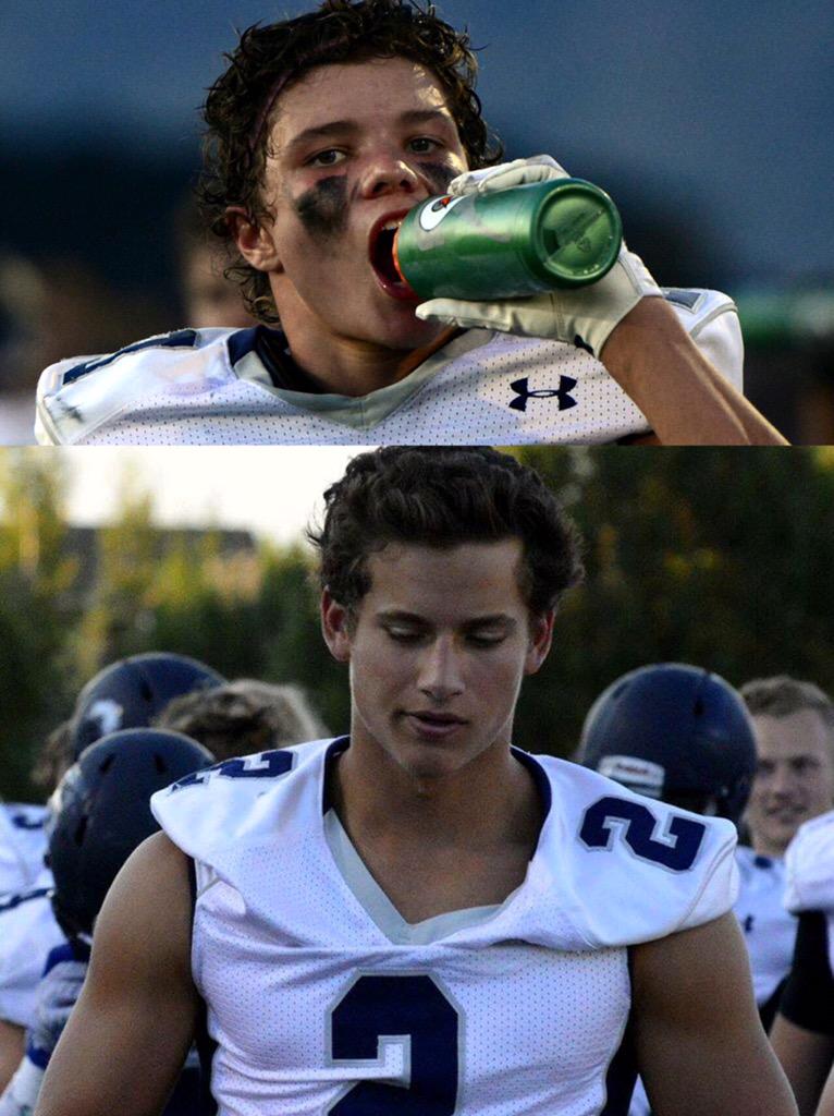 HilaryNice's tweet image. girls soccer might have lost today, but who are the real winnerz here?¿😍😍😍😍😍