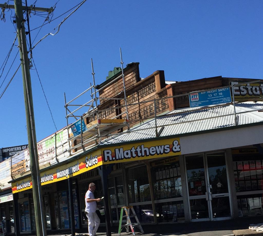 treespiepurr's tweet photo. Old Annerley Revealed #ChardonsCirber #StormRepairs @MarkBaileyMP @GrahamPerrettMP @AnnerleyJunc http://t.co/b44dk3DxBB