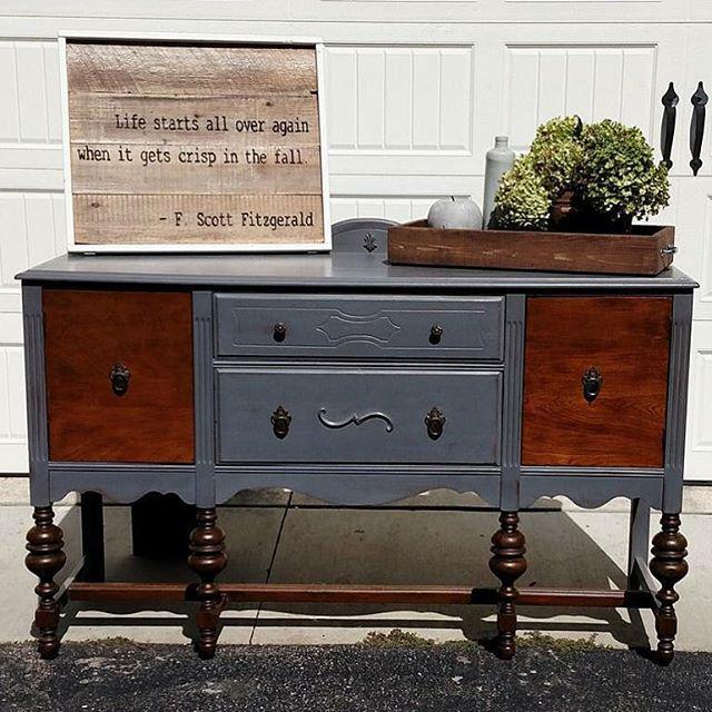 CarverJunkCo's tweet photo. #twotone #antiquebuffet available this Saturday in #Carver! #paintedbuffet #paintedfurnitu… http://t.co/r1GZWimEXZ http://t.co/hzcKo3fzql