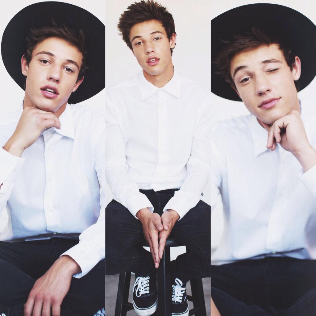 Happy Birthday to this guy, my guy Cameron Dallas! I love you, you\re so cool, handsome and ahhhh!    