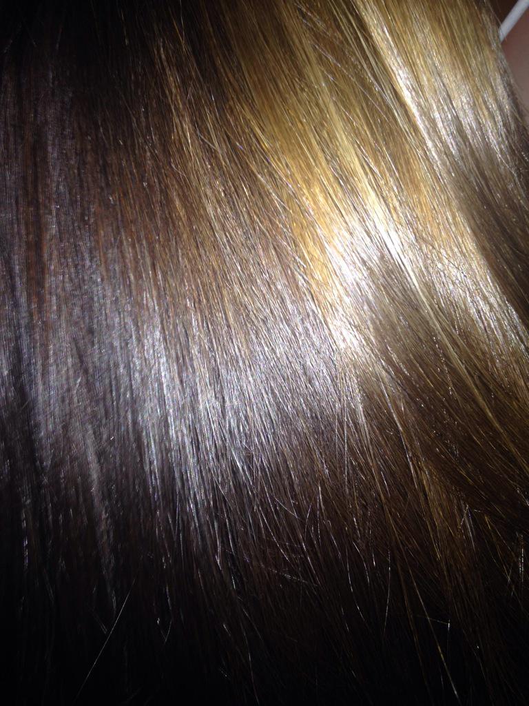 EmmaMadrigal2's tweet photo. Back to brunette life #AwkArm http://t.co/FAPQjAksv8