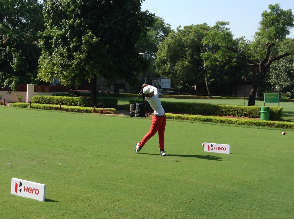 wgaofindia's tweet photo. Final Group of the day, comprising of @vanikapoorgolf, #GauriMonga and @MissNicollet, tees off at #DelhiGolfClub http://t.co/V7nzHFKegW