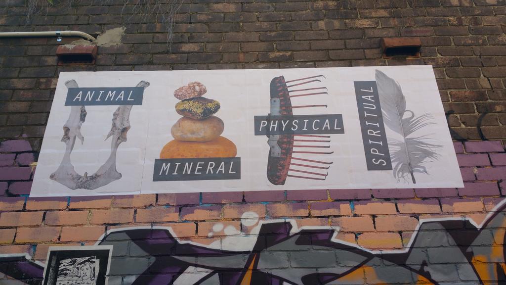 RAG_artist's tweet photo. #Redfern #laneway #streetart http://t.co/OGskUCHh57