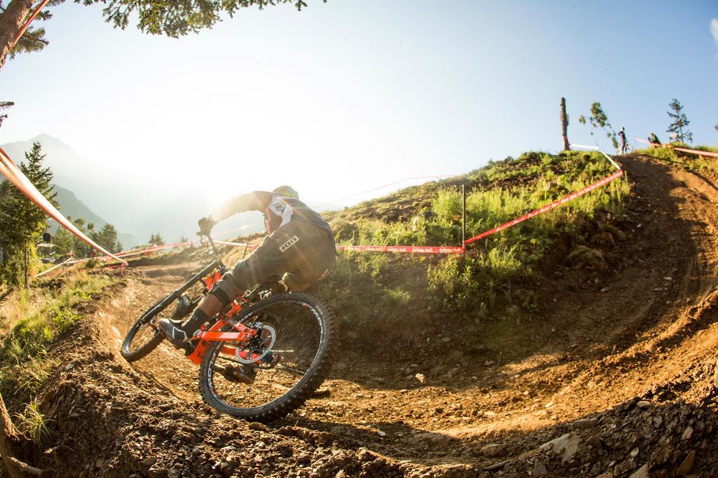 MCiriego's tweet image. Direction la Pologne pour les Championnats d&apos;Europe ! :) #frenchteam  @DorvalFinance @IONactionsports @ROCVTT_OZ